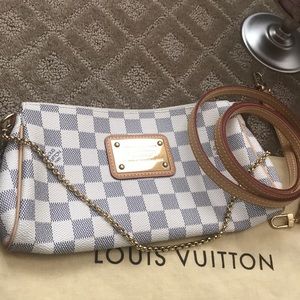 Louis Vuitton Shoulder bag.